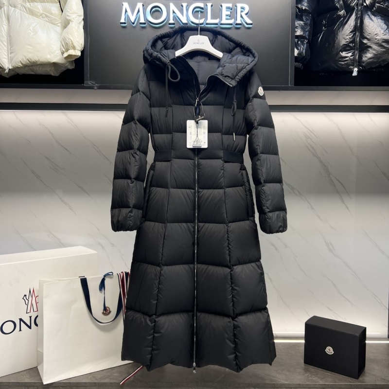 G*u*i down coat